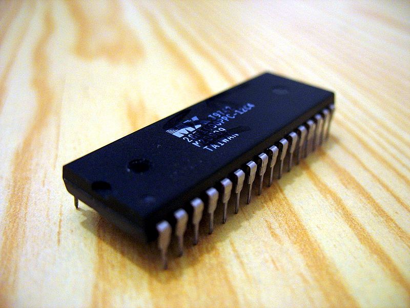 File:Dip32 chip.jpg