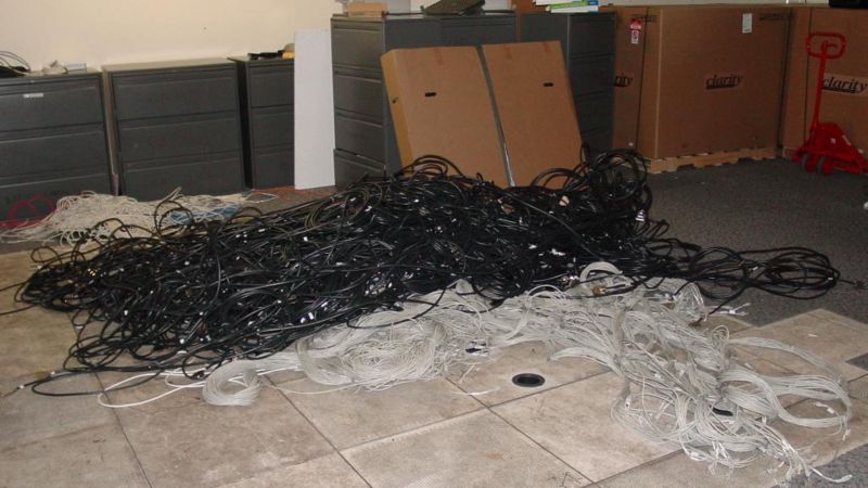 File:Cables and cat5.jpg